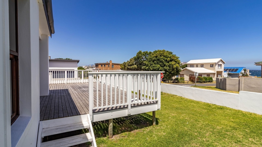 4 Bedroom Property for Sale in Kleinmond Western Cape